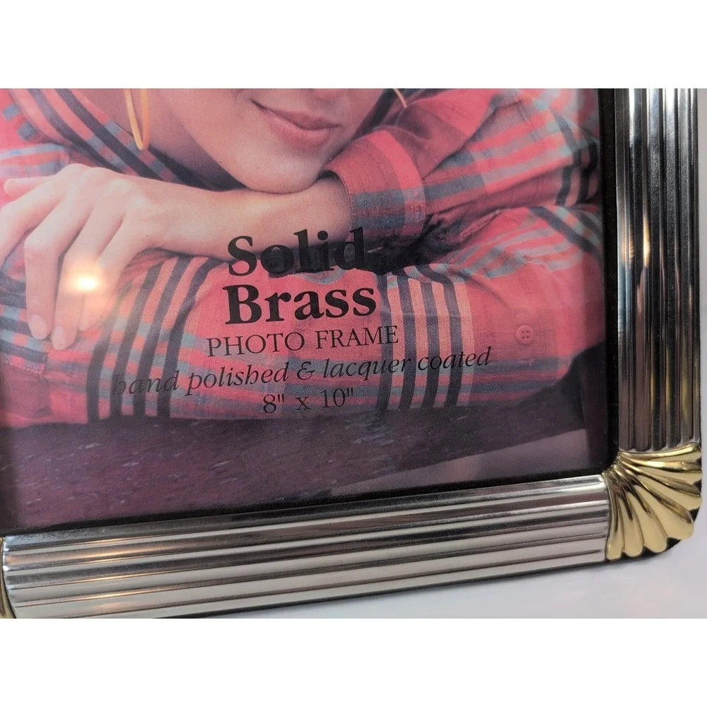 The Unbranded Brand picture frame